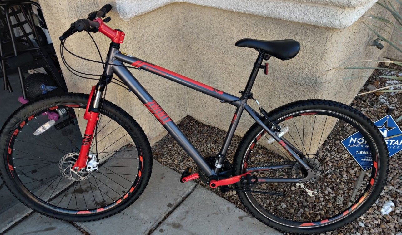 2WENTY N9NE HARDTAIL TRIAX MOUNTAIN BIKE
