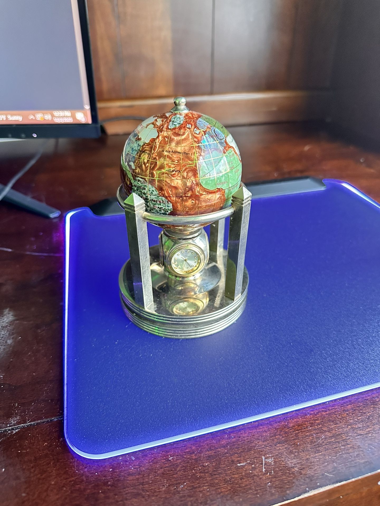 Vintage Alexander Kalifano Gemstone Globe Clock/temperature 