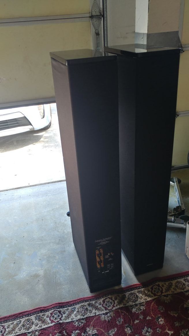 Definitive Technology BP 2002 Speakers