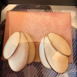 Vintage Napier Cream Enamel Petal Clip On Earrings Gold Tone Signed Mid Century