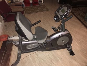 Cybex CR 350 recumbent exercise bike for Sale in LAUD BY SEA