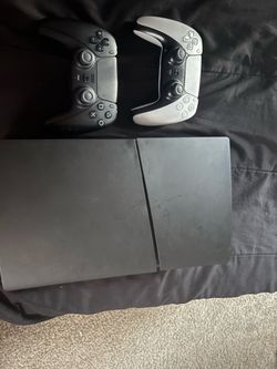 Ps5 with two controllers