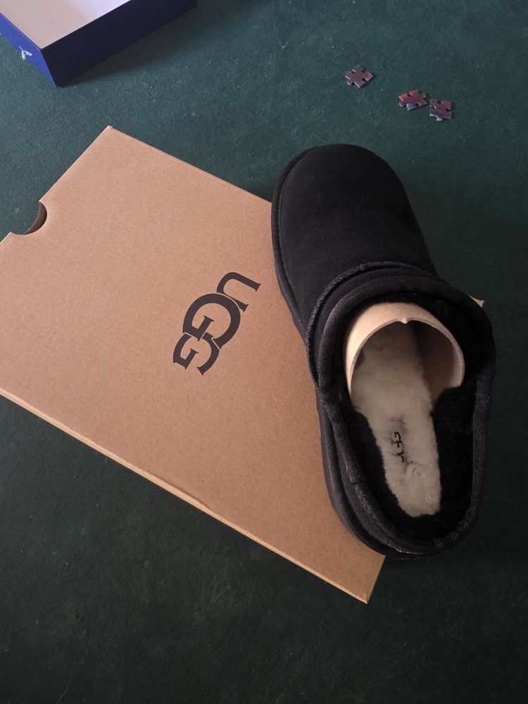Ugg Slipper 