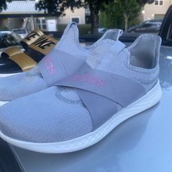 Women’s Puma Size 10 Slips 