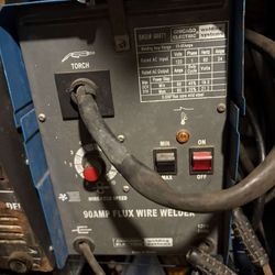 2 Wire Welders & 2 Helmets 