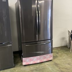 Samsung French Door Refrigerator YN6TV