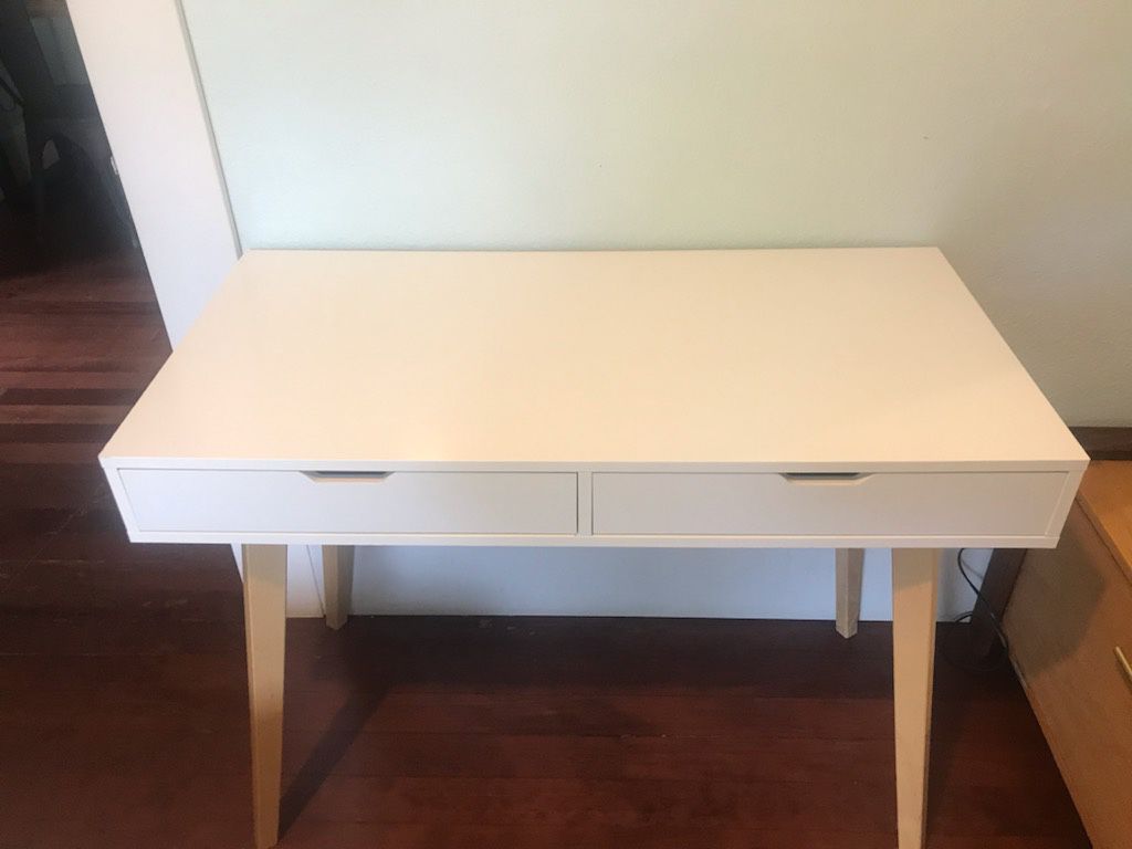 White Minimalistic Modern 2 Drawer Desk