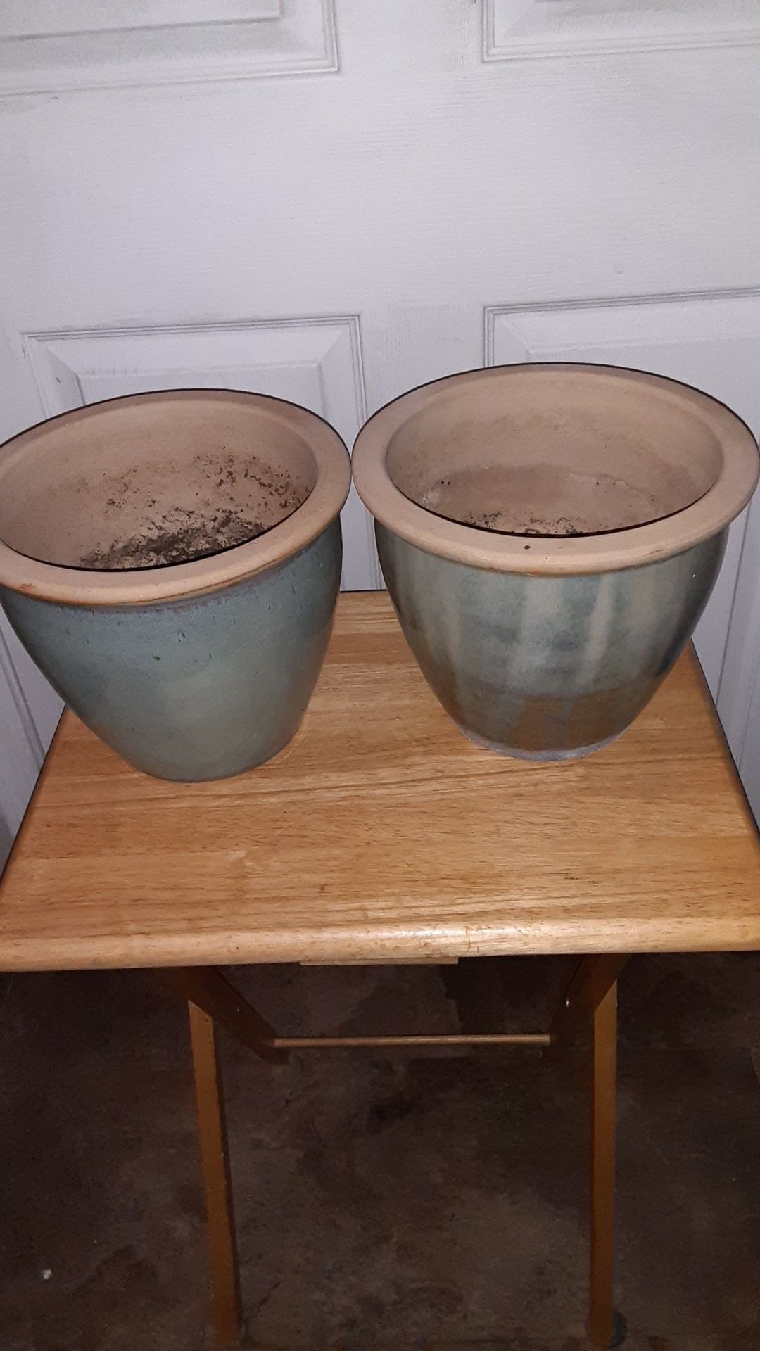Pair of nice pottery planter pots