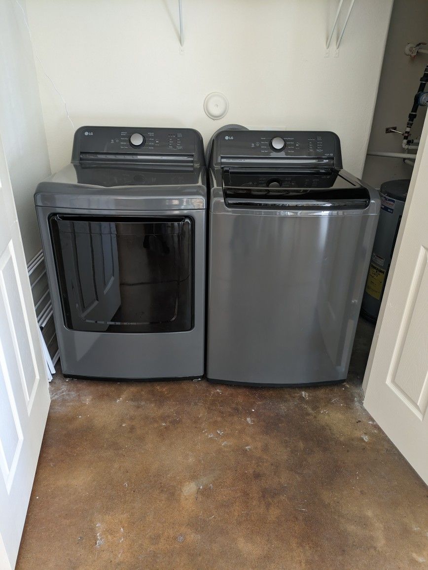 LG Gray Washer Dryer Combo, Only 4 Months Old!