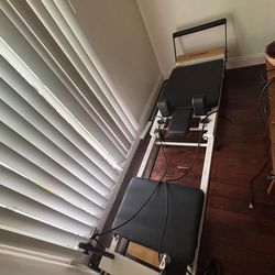 Pilates Reformer Machine – Home Gym Workout Equipment