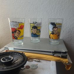 Star Trek Vintage Cups 