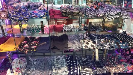 New mix super soft leggings 1 for 10$ and 3 for 25$