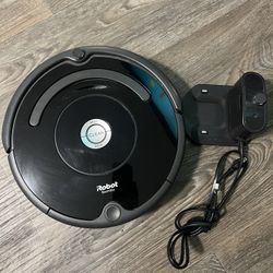 Roomba Vacuum 