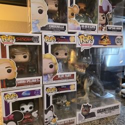 FUNKO POPS