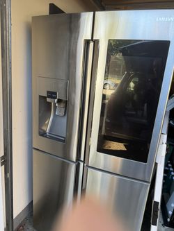- Family Hub 27.9 Cu. Ft. 4-Door Flex Smart French Door Refrigerator - Stainless Steel