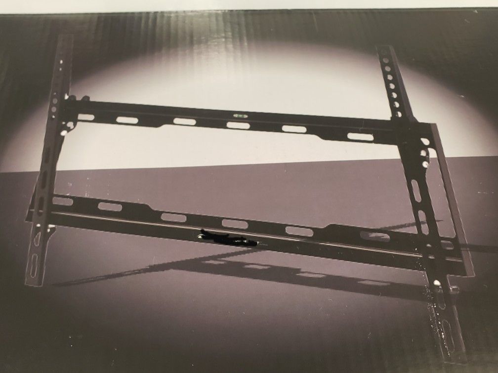 Tilt tv wall mount 37 to 90 inch ...new in box .. high capacity