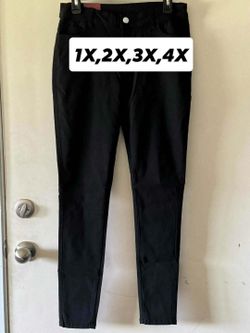 New Women's Jean Available In Size 1X 2X 3X 4X
