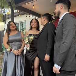 Vendo vestido gris de fiesta