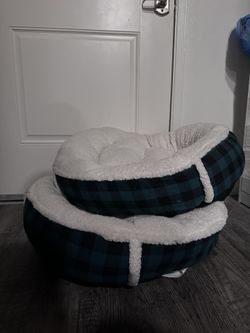 DOG BEDS