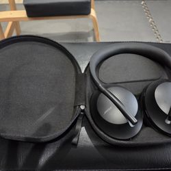 Bose 700 Noise Cancelling Headphones