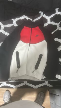Nike Tech