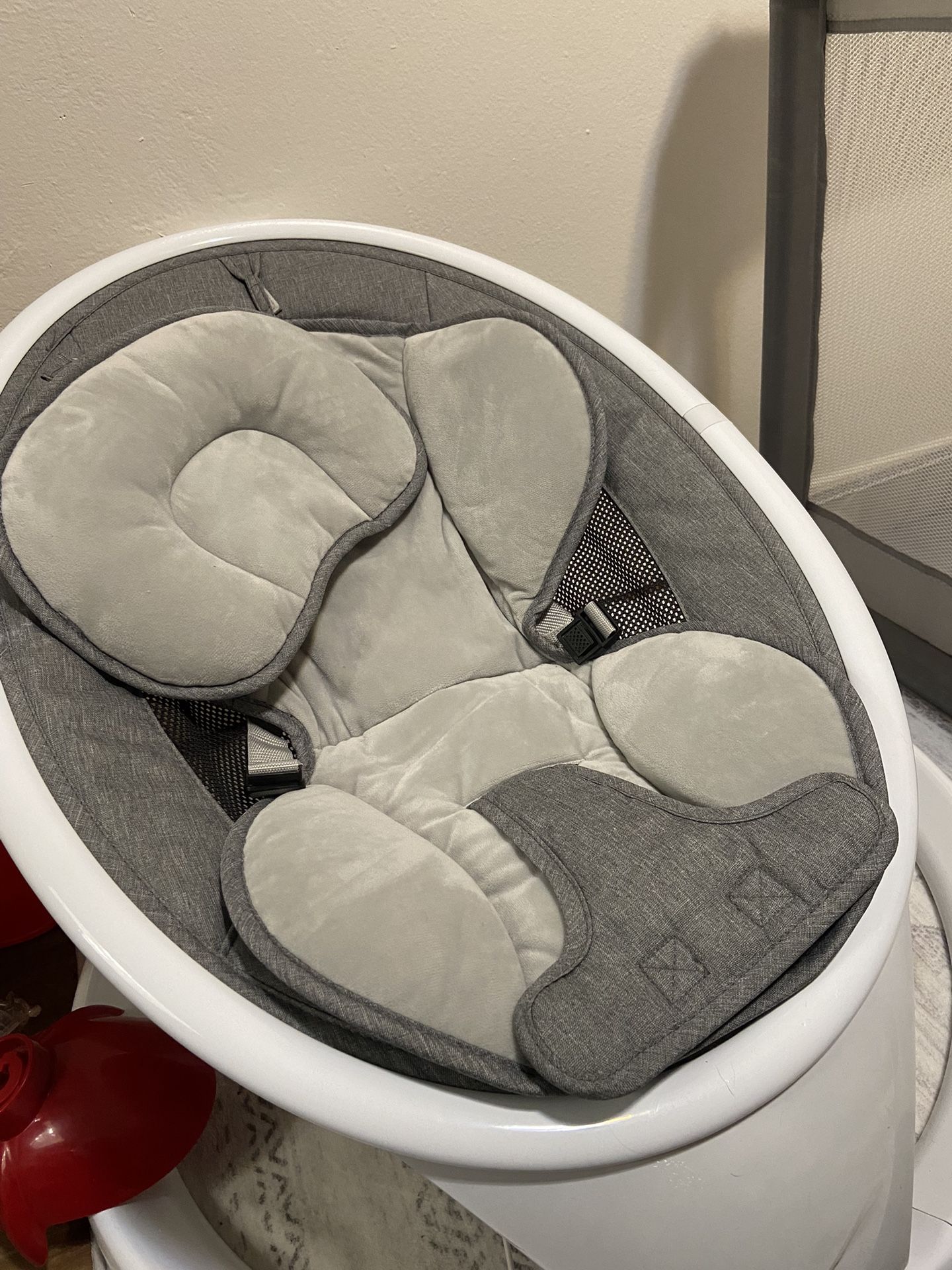 Baby Swing Bluetooth Munchkin