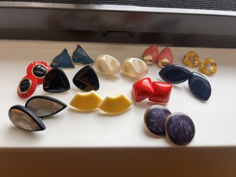 Vintage 70/80’s Colorful Earrings Lot of 11
