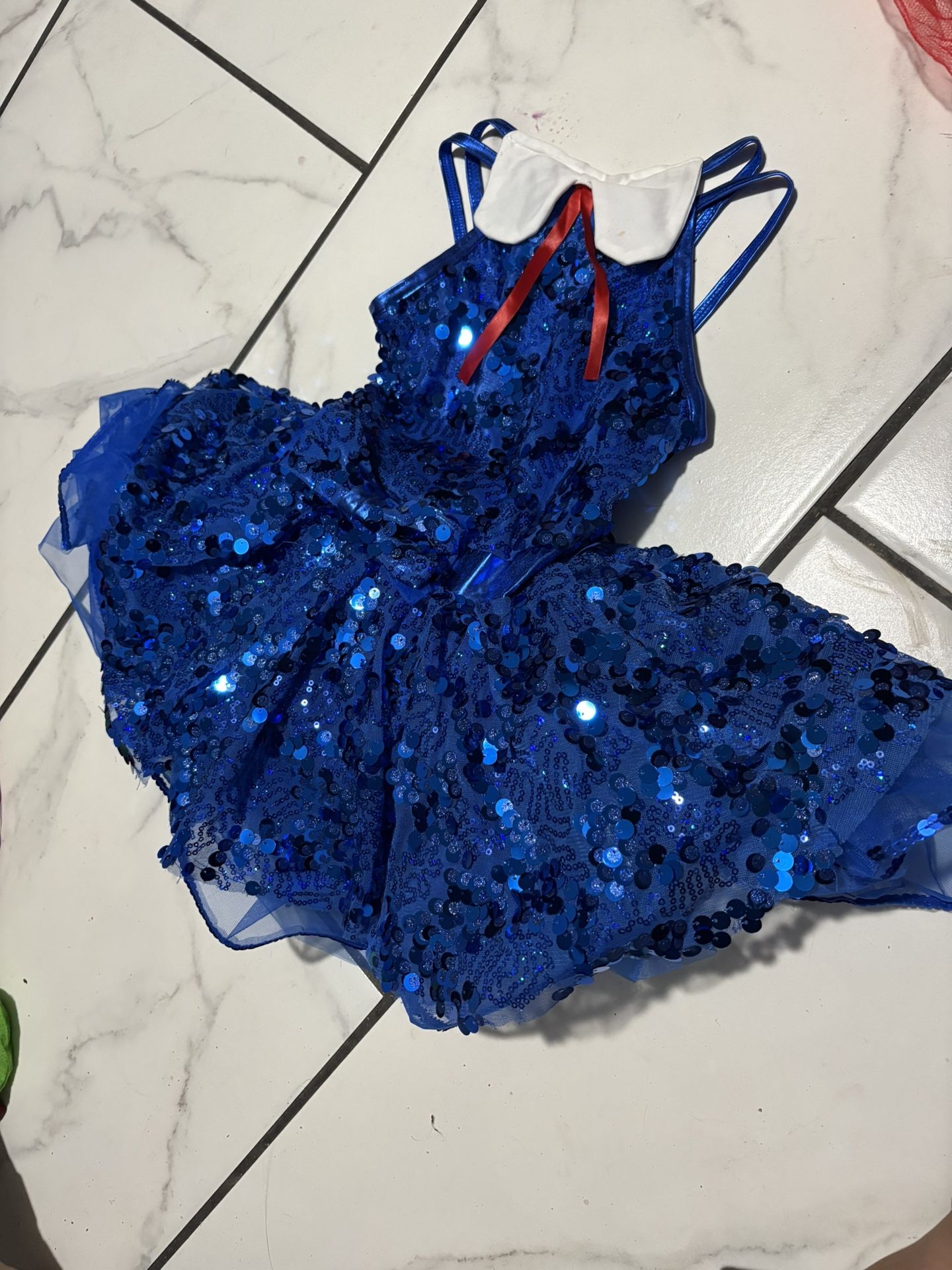 Blue Dress 4/5