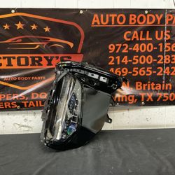 CADILLAC ESCALADE 2025 RH HEADLIGHT OEM