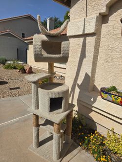 Cat Tower - Used, Refurbished bottom