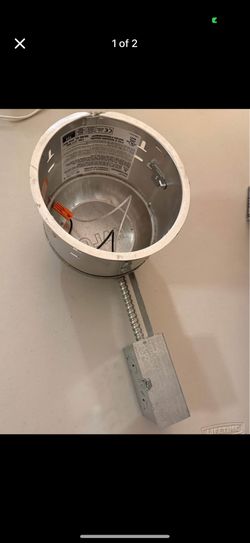 H2750 6 in. Aluminum LED Recessed Lighting Housing for Remodel Shallow Ceiling, T24, Insulation Contact, Air-Tite  It seems to be missing some pieces 