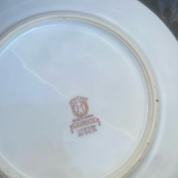 Noritake China Set. 100 Pieces