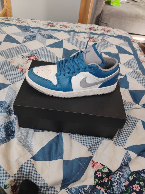 Air Jordan 1 Low