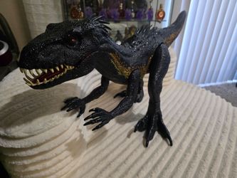 Colossal Indoraptor