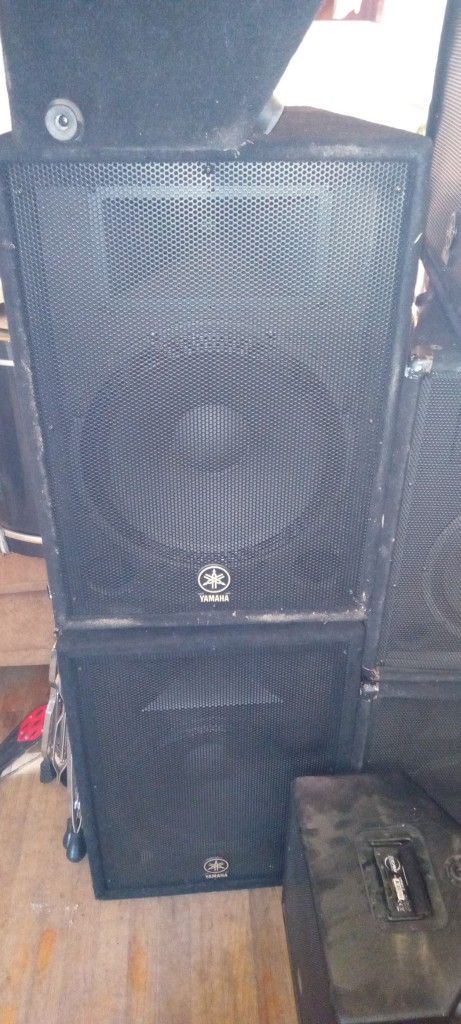 Yamaha Speakers