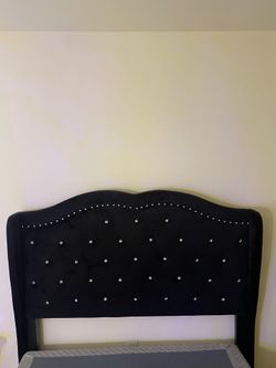 Full-size headboard with frame