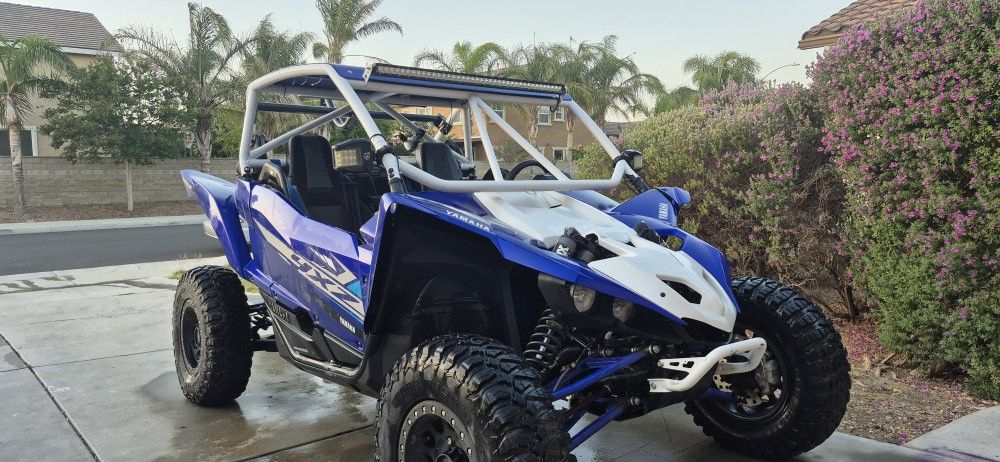 Yamaha YXZ 1000R Sise By Side