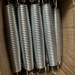 Trampoline Parts! All New! Partes De Trampolín 