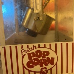 Working Popcorn Machine Brand Is - Nostalgia 