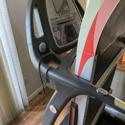 Treadmill Iron Legacy 