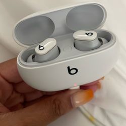 Beats Studio Buds