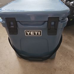YETI cooler with 2 ice packs