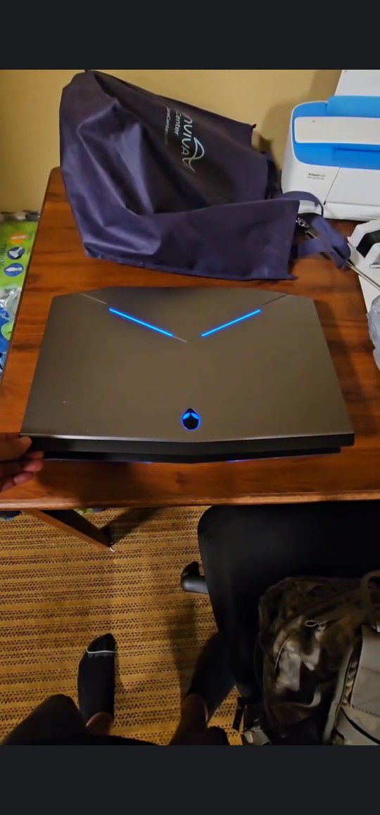 Alienware 17 Laptop