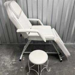 White Adjustable Massage/Tattoo Chair with Metal Base + Matching Stool – Great Condition