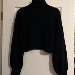 Woman’s Cropped Sweater With Puff Sleeve