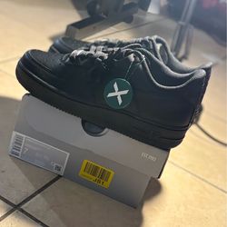 👟 Nike Air Force 1 ‘07 Triple Black – Women’s Size 7 – BRAND NEW - OBO -👟