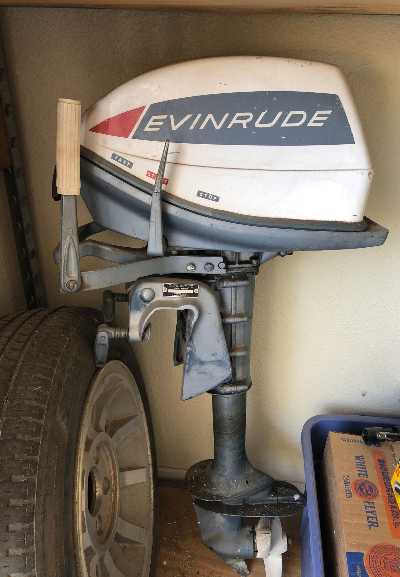 5 hp Evinrude Angler Outboard Boat Motor