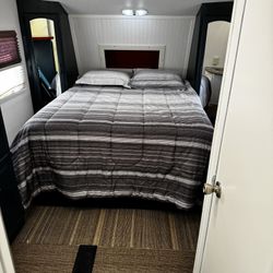 Travel Trailer 1 Slide Out