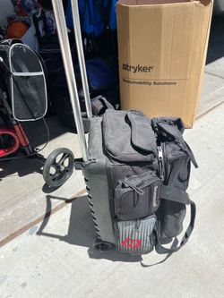 Bowling bag with two balls