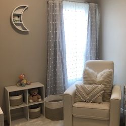 Reclinable Rocking Chair For Nursery